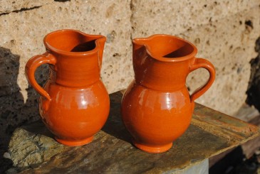 Weinkrüge aus Spanien,2er Set,Handarbeit aus Andalusien 1/4 Ltr.