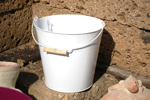 Zinkeimer,farbig lackiert,24cm,ca.5ltr.,in zwei hübschen Farben wählbar weiß