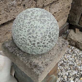 Kugel aus frostfestem Steingut,antik-Optik,40cm Durchmesser 